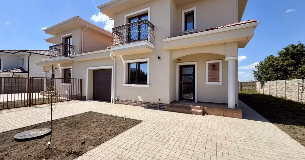 Duplex de vânzare cu 4 camere în Dumbrăvița