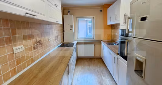 Apartament Florești
