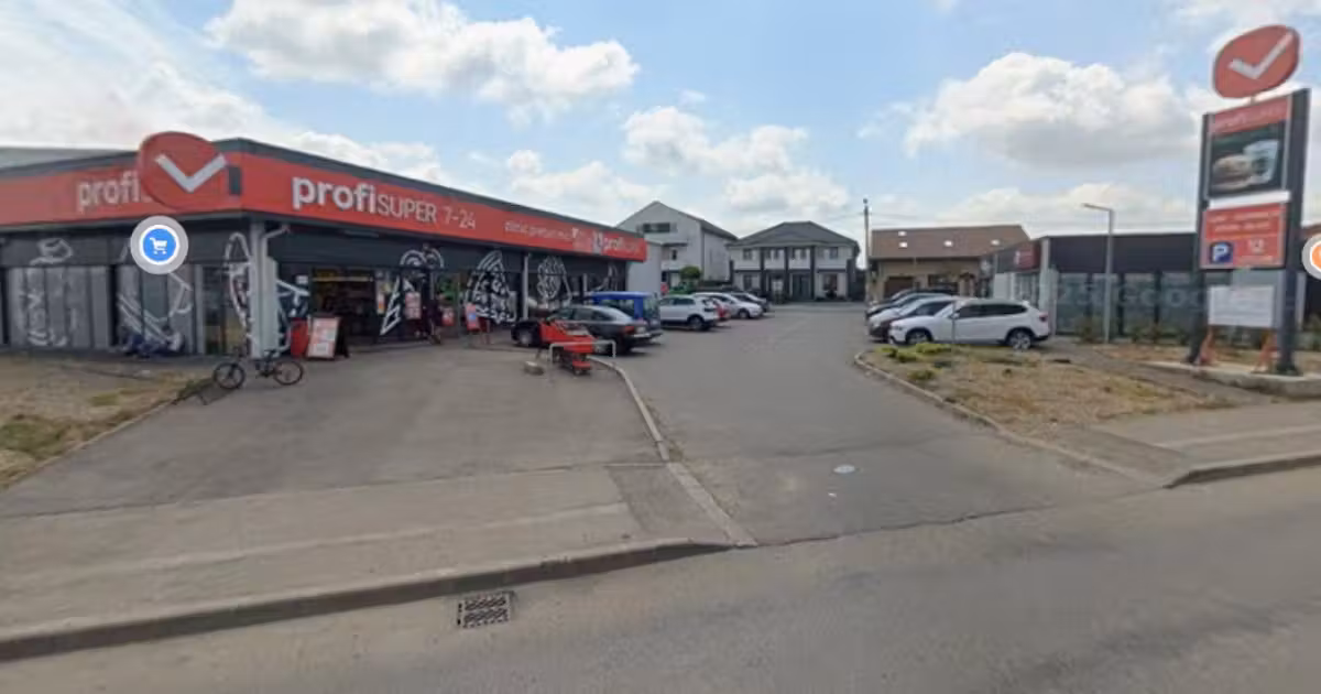 Spațiu comercial de vânzare de 748.00 mp, în zona Exterior Sud, Oradea
