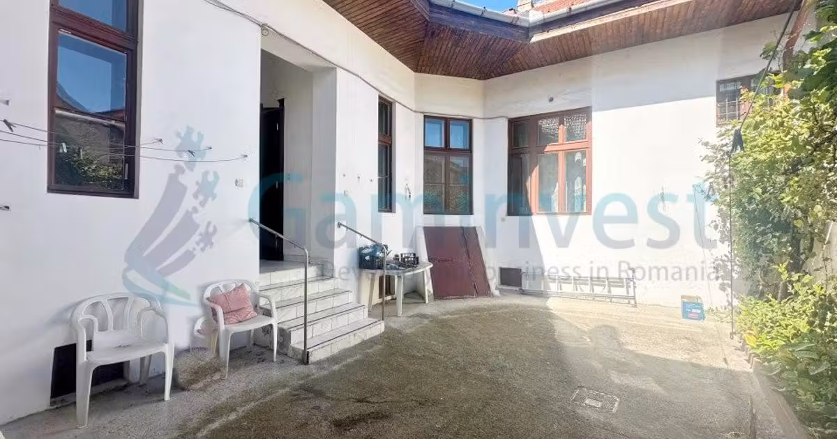 Casă de vânzare cu 3 camere, mobilată în zona Orașul Nou, Oradea