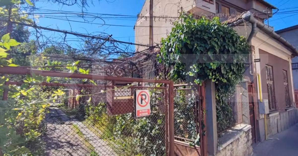 Casă individuală de vânzare cu 2 camere în zona Semicentral, Cluj-Napoca