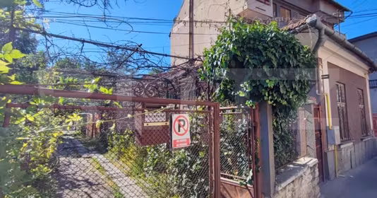 Casă Centru