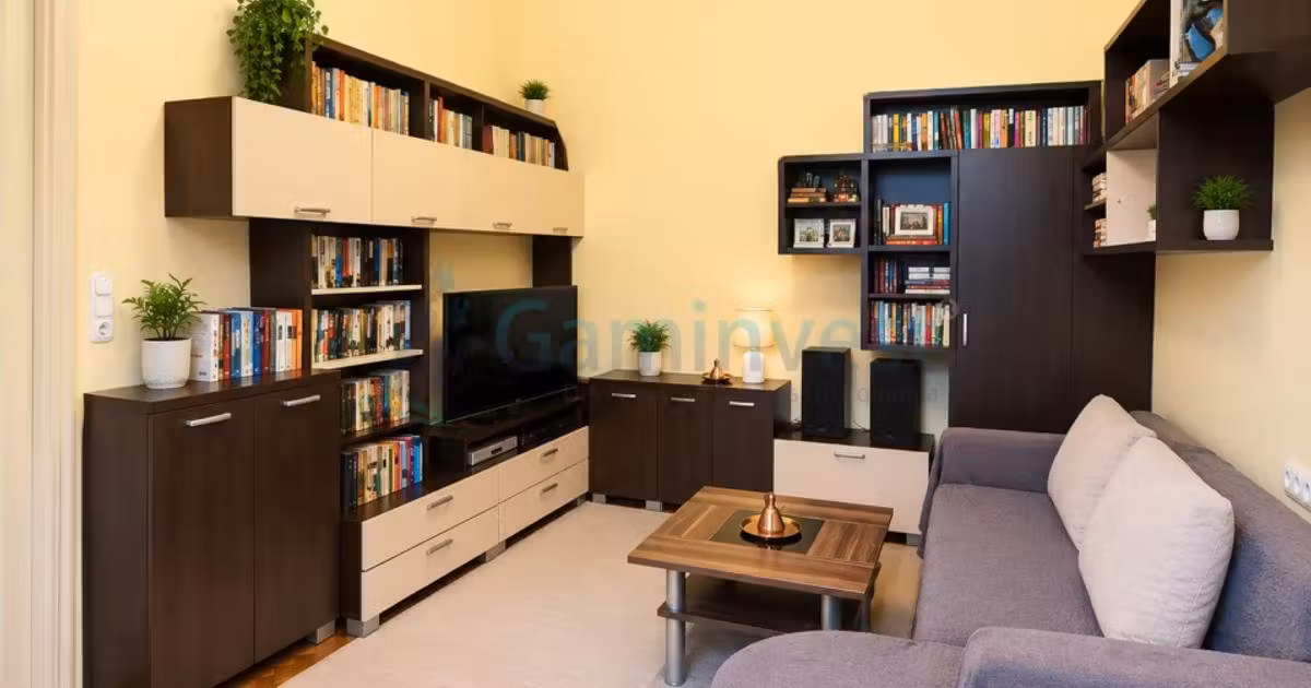 Apartament de vânzare cu 3 camere în zona Central, Oradea