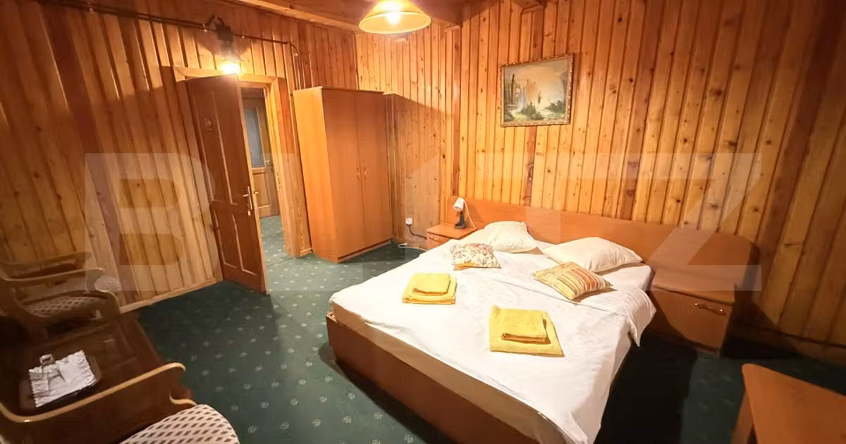 Casă individuală de vânzare cu 7 camere, mobilată în Predeal
