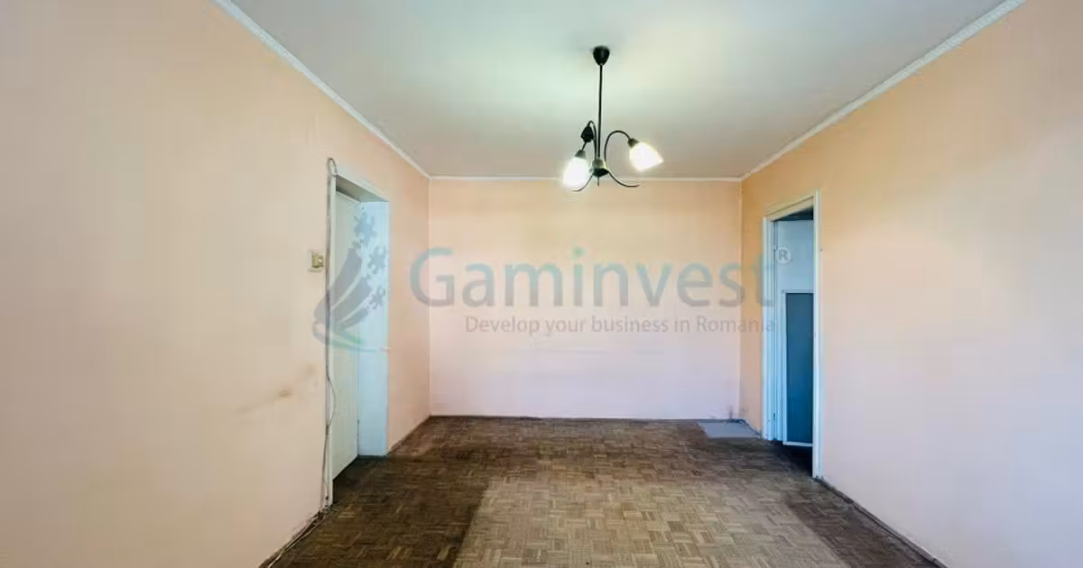 Apartament de vânzare cu 2 camere în zona Rogerius, Oradea
