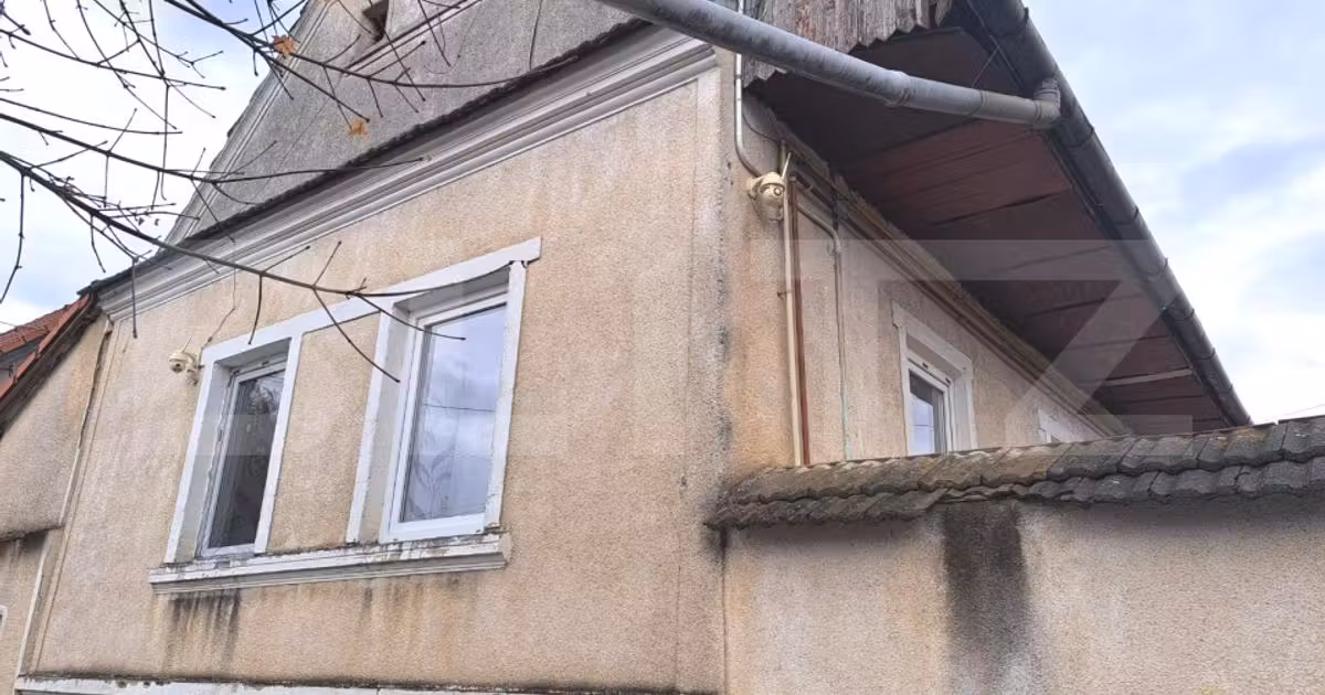 Casă individuală de vânzare cu 3 camere, mobilată în Prejmer