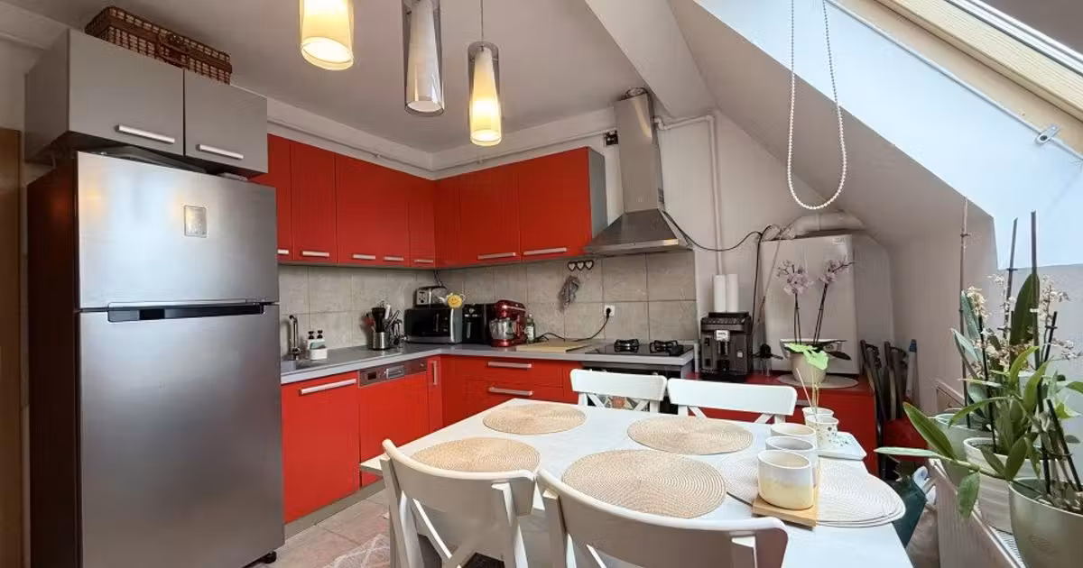Apartament de vânzare cu 2 camere, mobilat în zona Lipovei, Timișoara