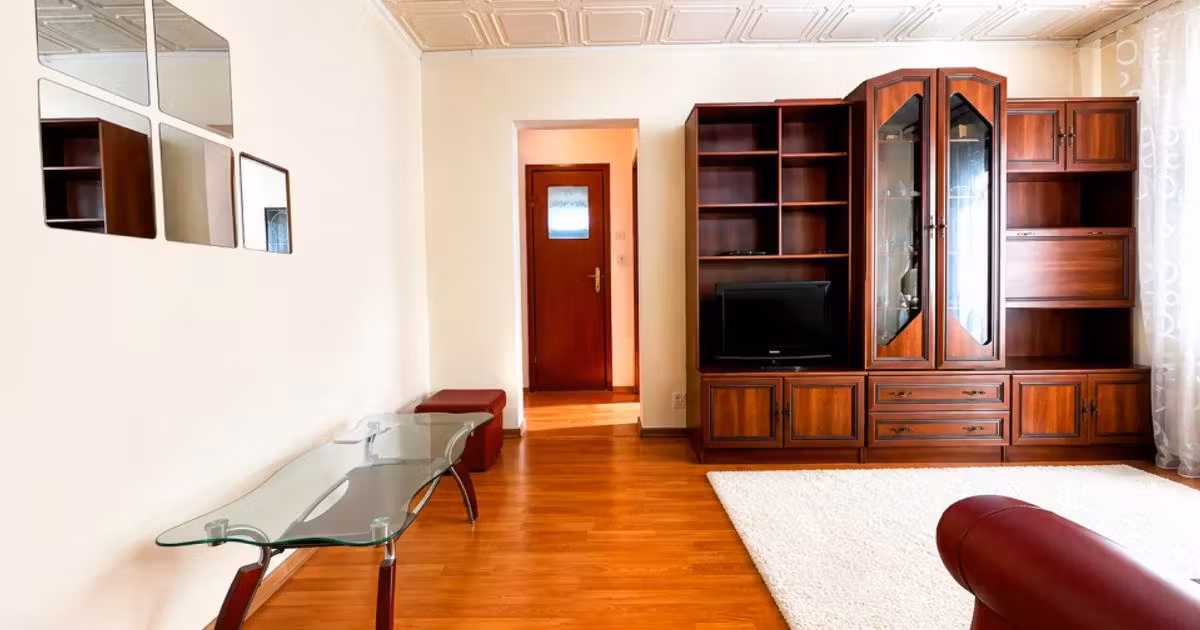Apartament de vânzare cu 3 camere, mobilat în zona Aurel Vlaicu, Arad