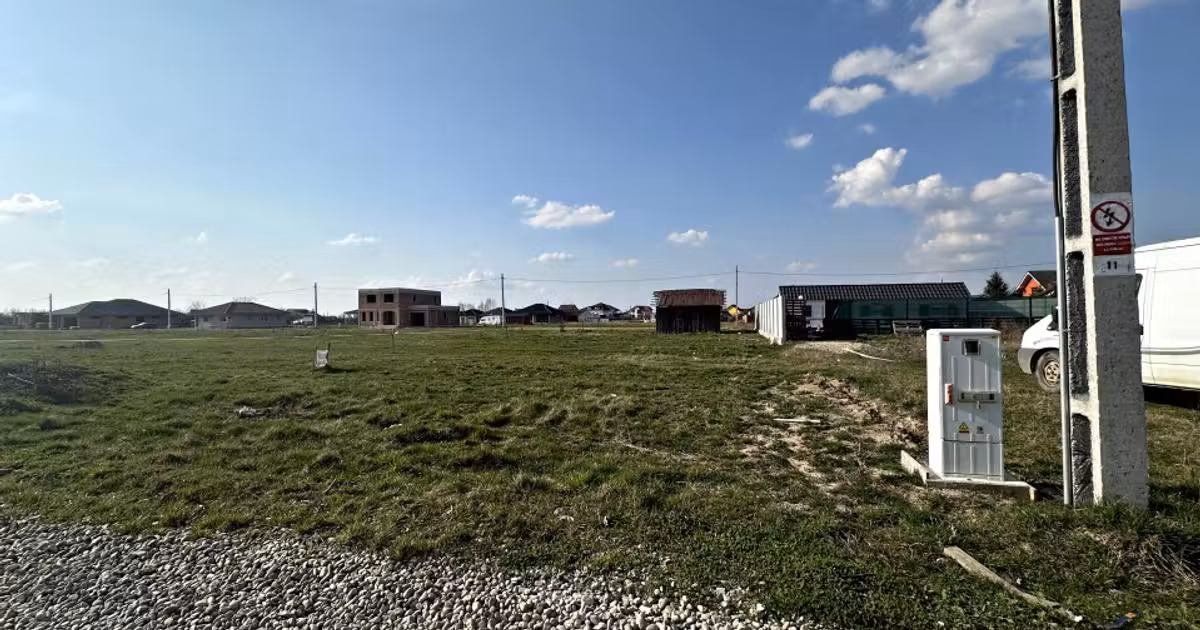 Teren Construcții intravilan de vânzare de 650 mp, în Sânmartin