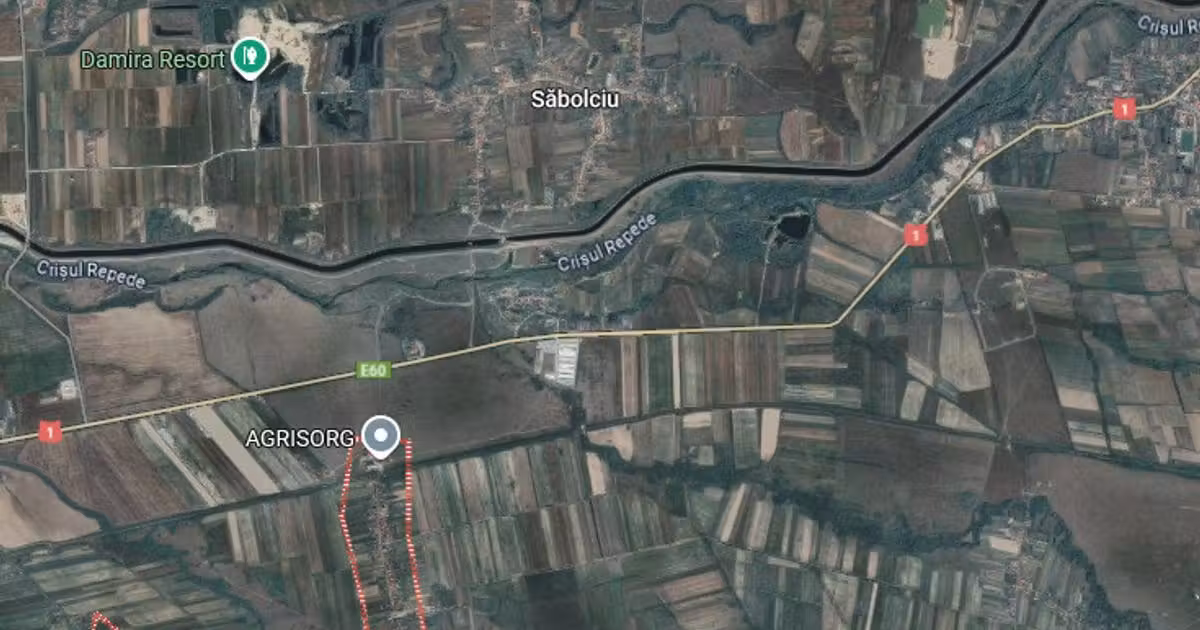 Teren Construcții intravilan de vânzare de 36000 mp, în Săcădat
