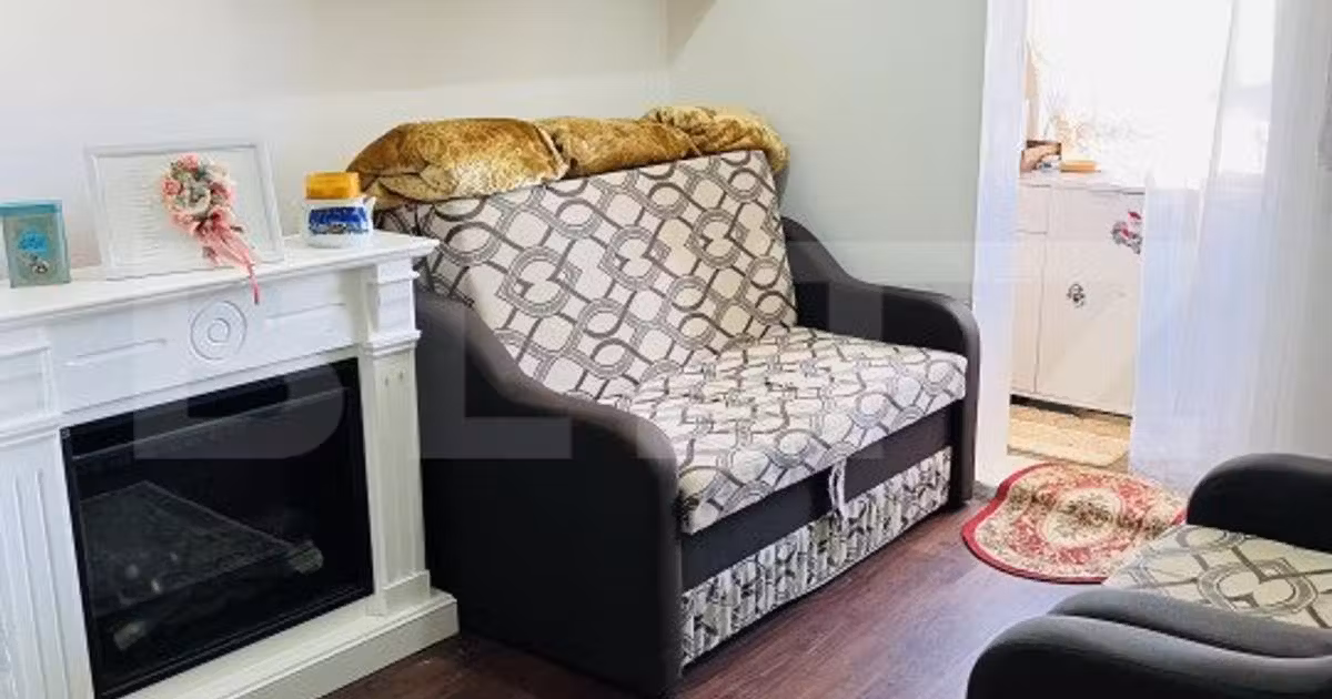 Apartament de vânzare cu 2 camere, mobilat în Zărnești
