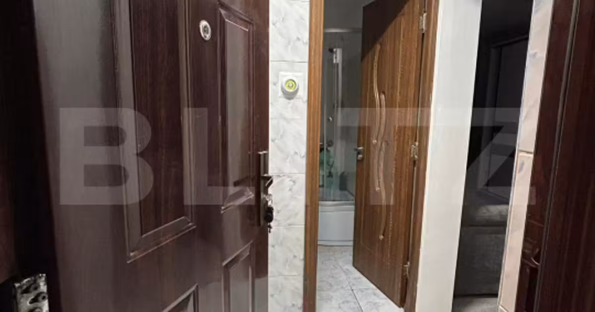 Garsonieră de vânzare, mobilată în zona Uzina 2, Brașov