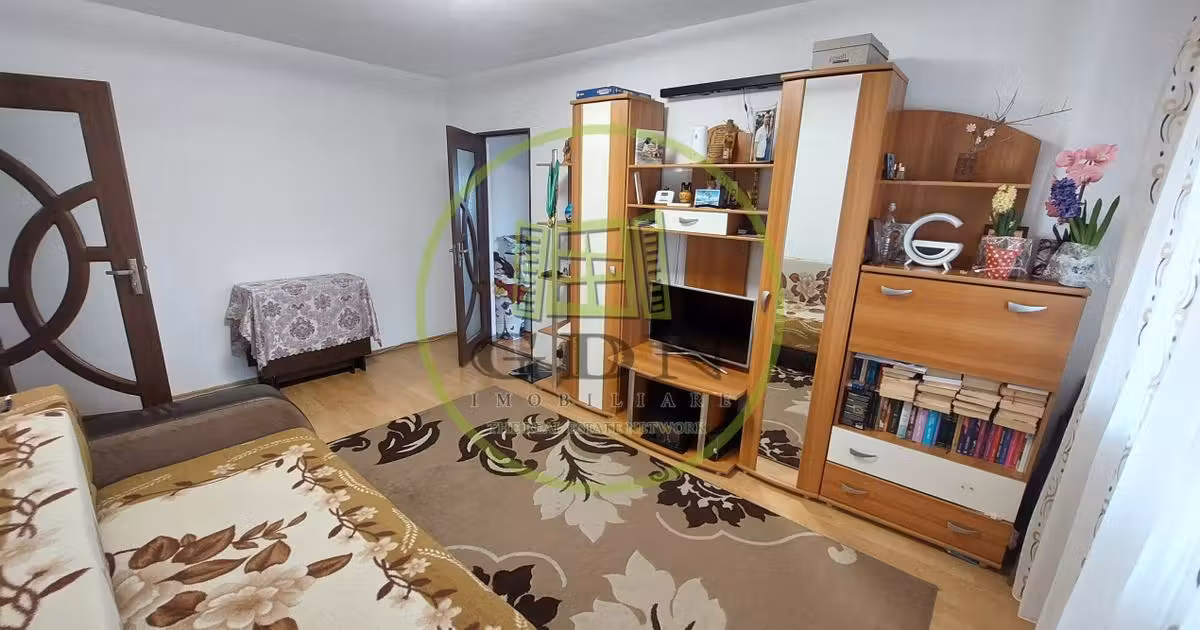 Apartament de vânzare cu 3 camere, mobilat în zona Craiovița Nouă, Craiova