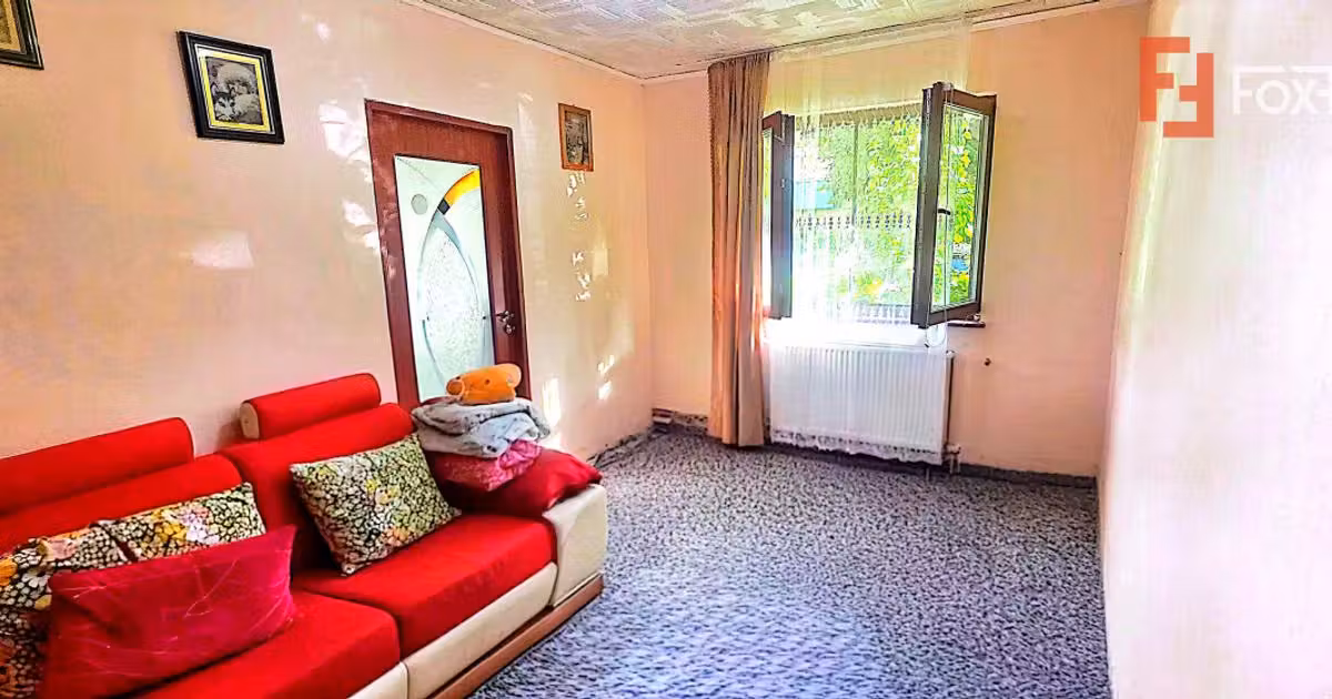 Apartament de vânzare cu 2 camere în zona Aurel Vlaicu, Arad