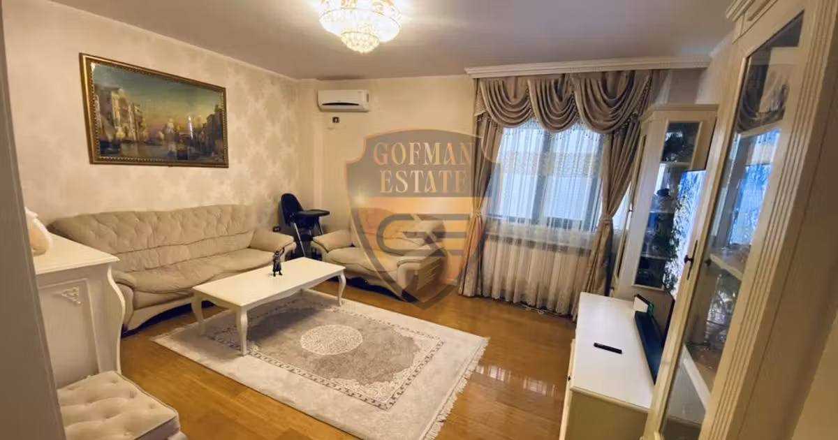 Apartament de vânzare cu 3 camere în zona Faleza Nord, Constanța