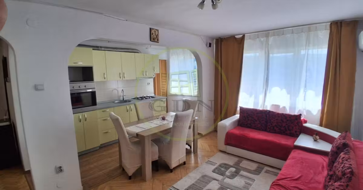 Apartament de vânzare cu 3 camere, mobilat în zona Mănăștur, Cluj-Napoca