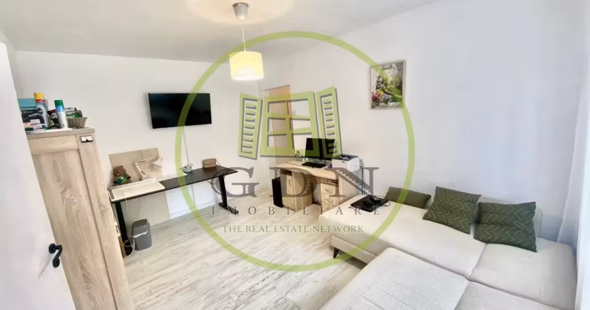 Apartament de vânzare cu 2 camere, mobilat în zona Rogerius, Oradea