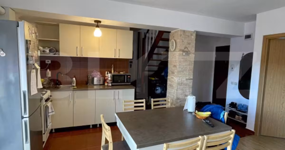 Apartament de vânzare cu 3 camere, mobilat în zona Mănăștur, Cluj-Napoca