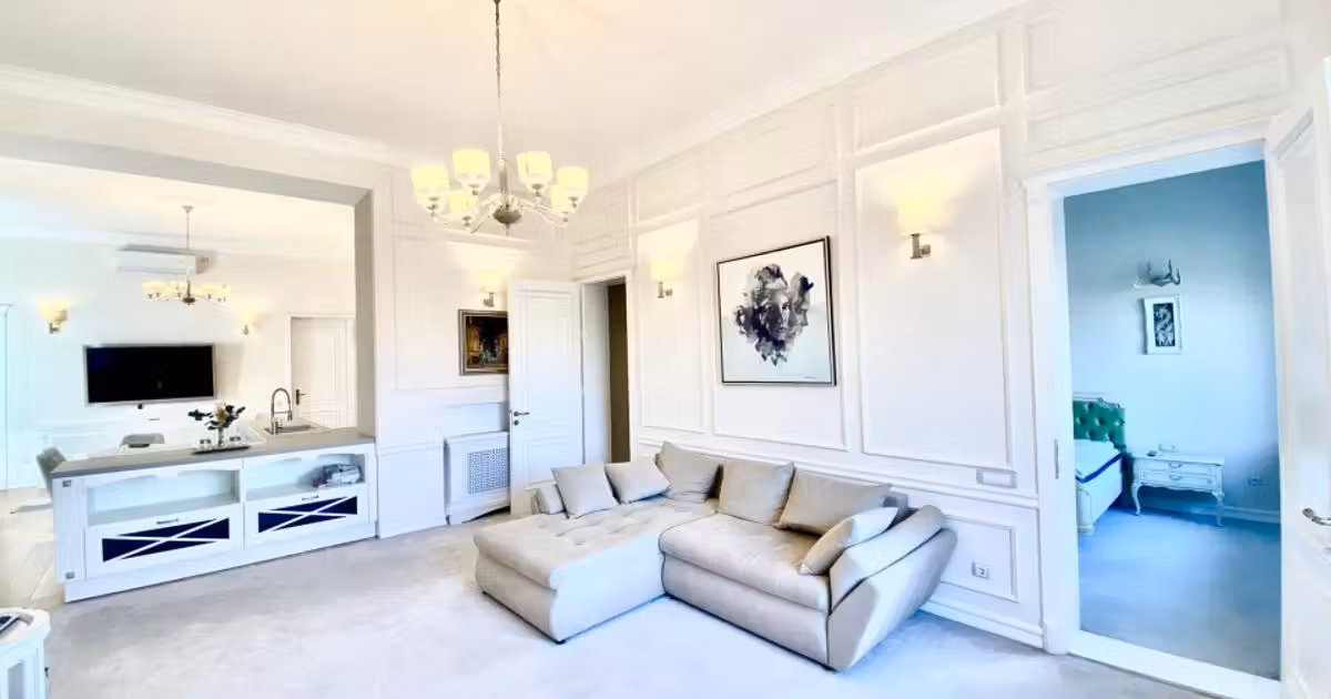 Apartament de vânzare cu 2 camere, mobilat în zona Ultracentral, Oradea