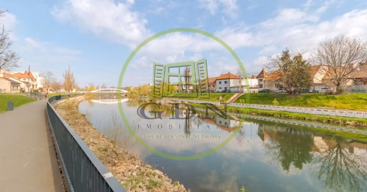 Apartament de vânzare cu 3 camere, mobilat în zona Ultracentral, Oradea