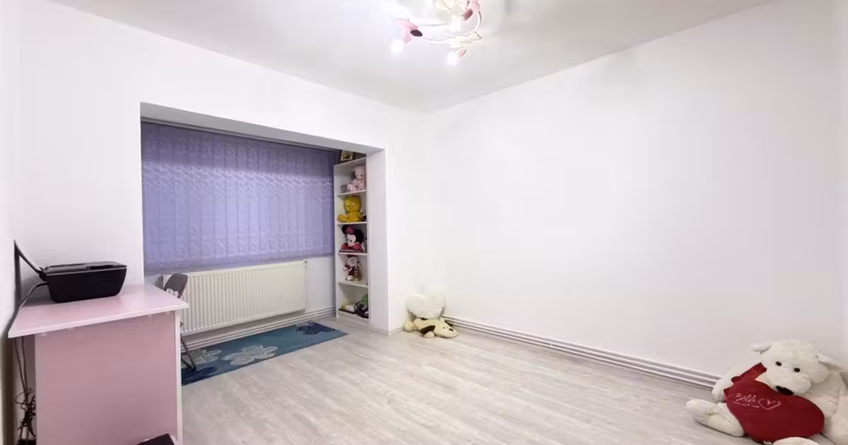 Apartament de vânzare cu 3 camere în zona Lipovei, Timișoara