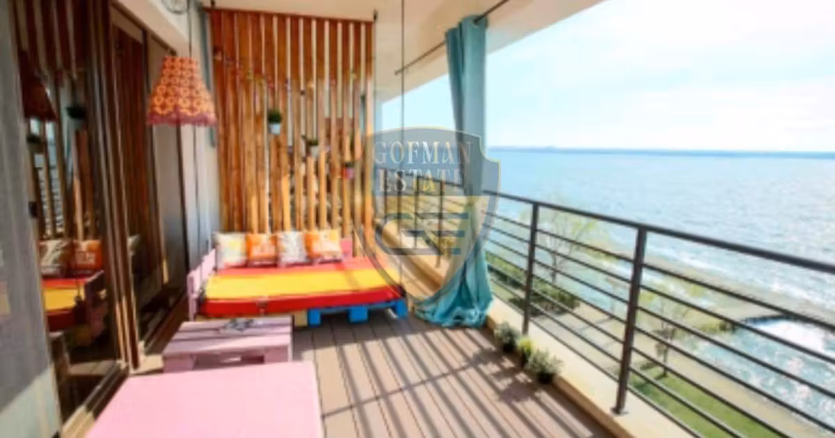 Apartament de vânzare cu 3 camere, mobilat în Mamaia