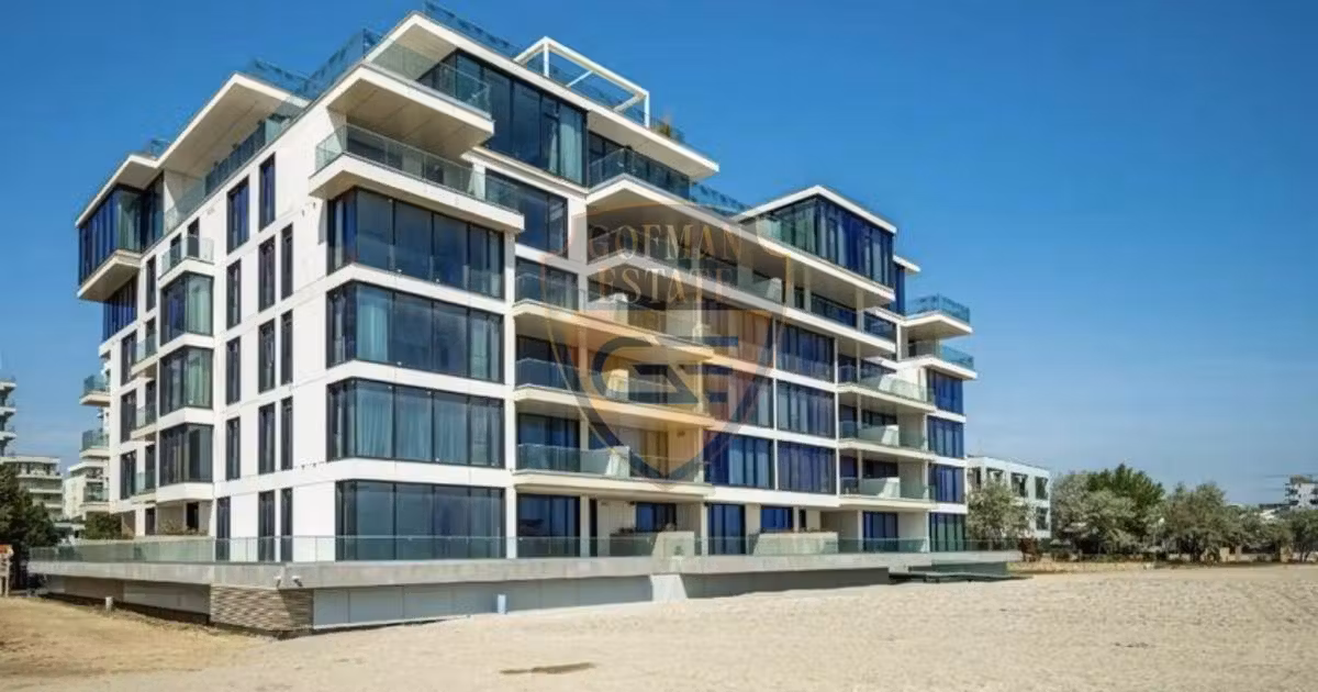 Apartament de vânzare cu 3 camere, mobilat în Mamaia