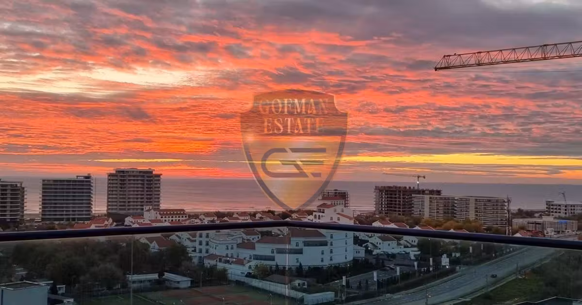 Penthouse de vânzare cu 4 camere, mobilat în Mamaia-Sat