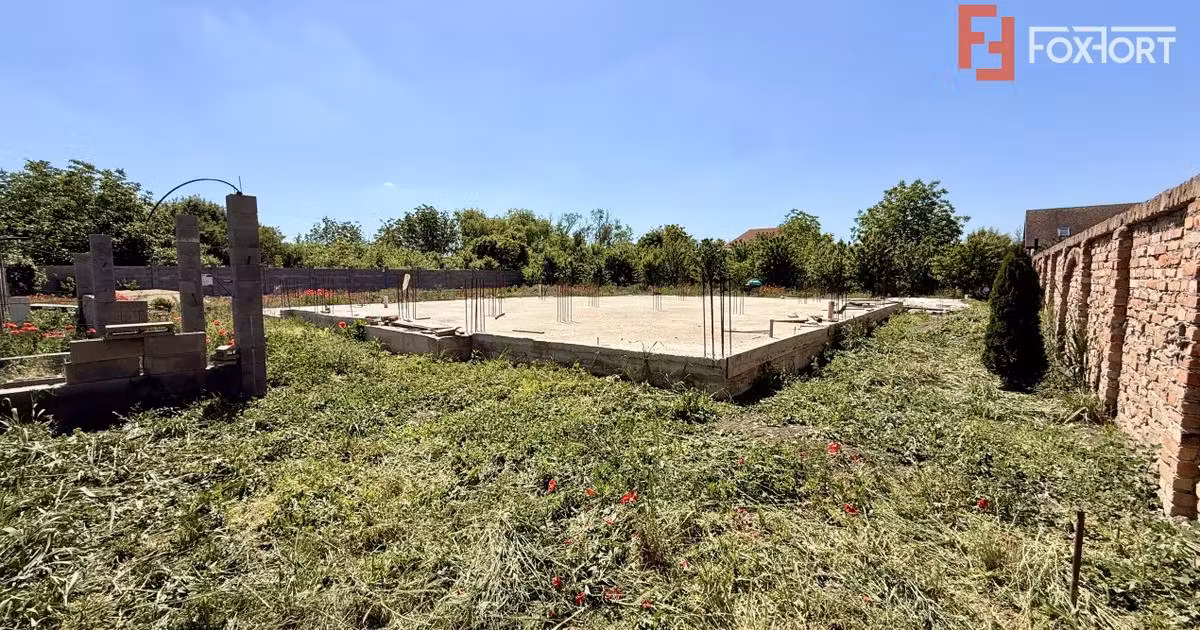 Teren Construcții intravilan de vânzare de 1591 mp, în Dumbrăvița