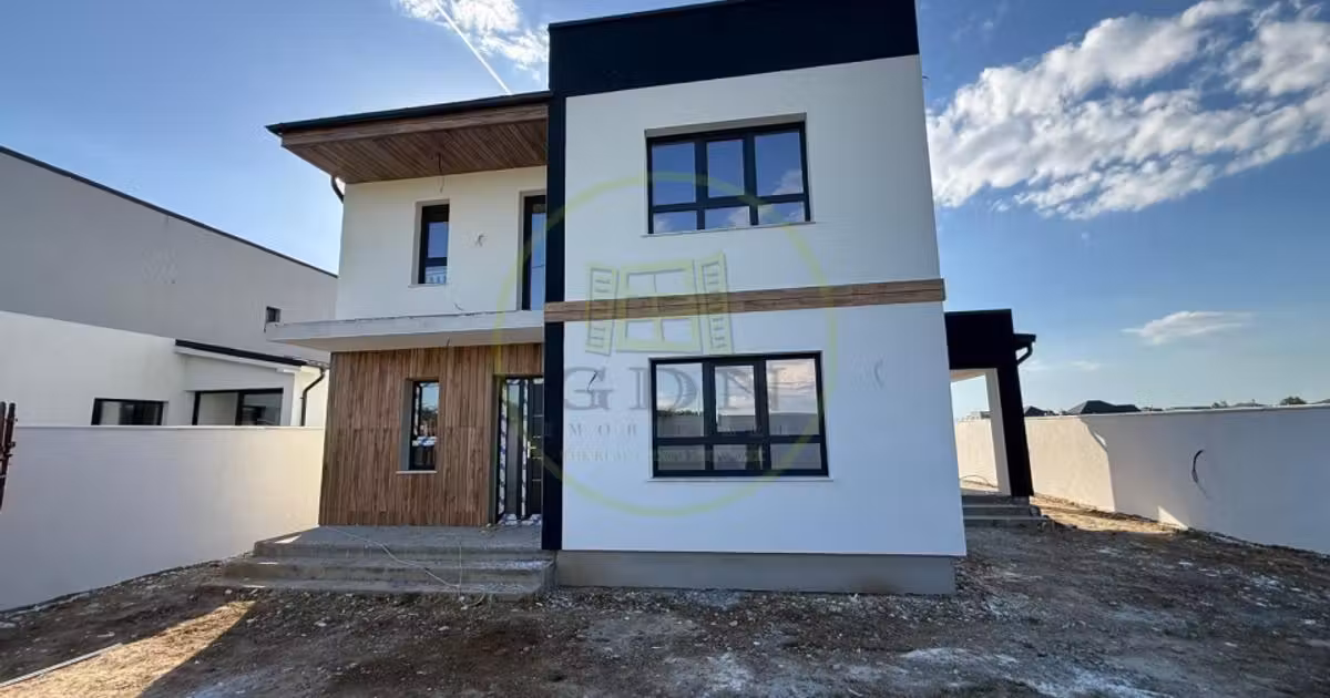 Casă individuală de vânzare cu 4 camere în Cârcea