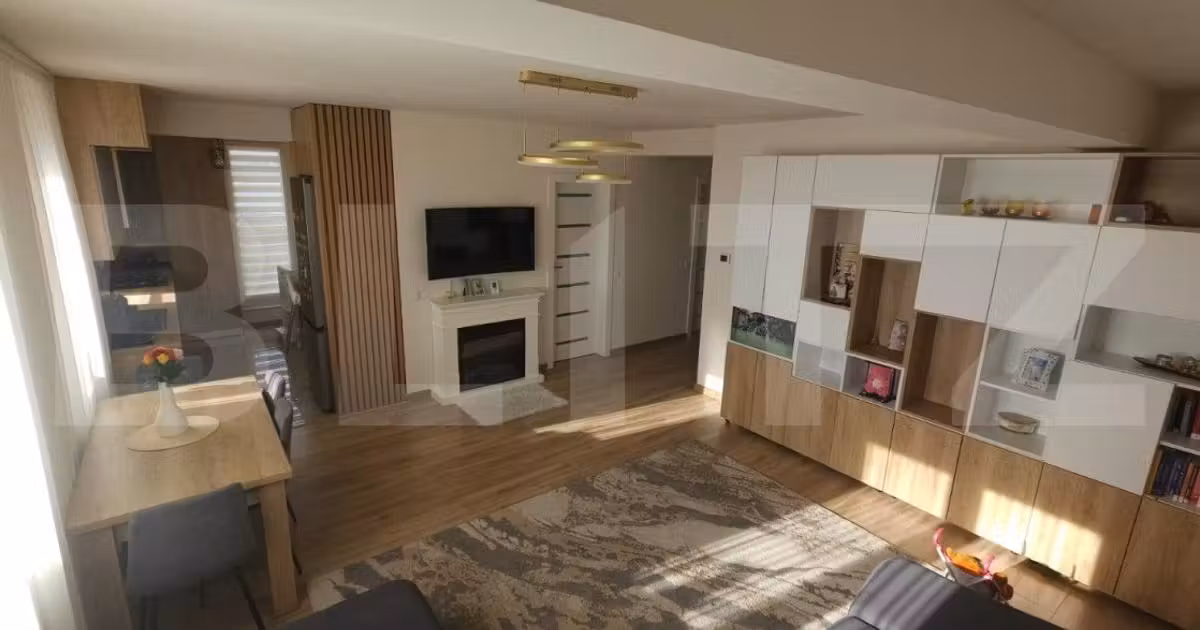 Apartament de vânzare cu 3 camere, mobilat în Baciu