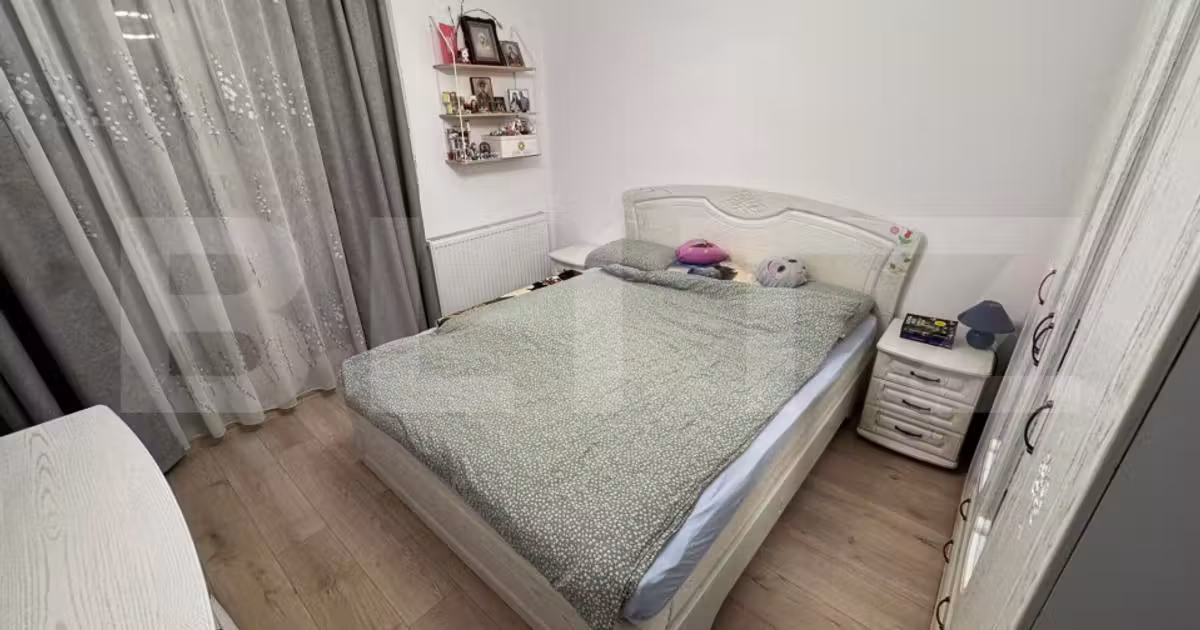 Apartament de vânzare cu 2 camere, mobilat în Valea Lupului