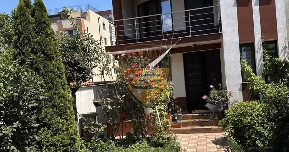 Casă individuală de vânzare cu 4 camere, mobilată în zona Primo, Constanța