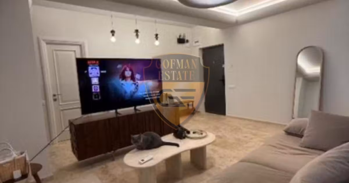 Apartament de vânzare cu 4 camere, mobilat în Mamaia-Sat