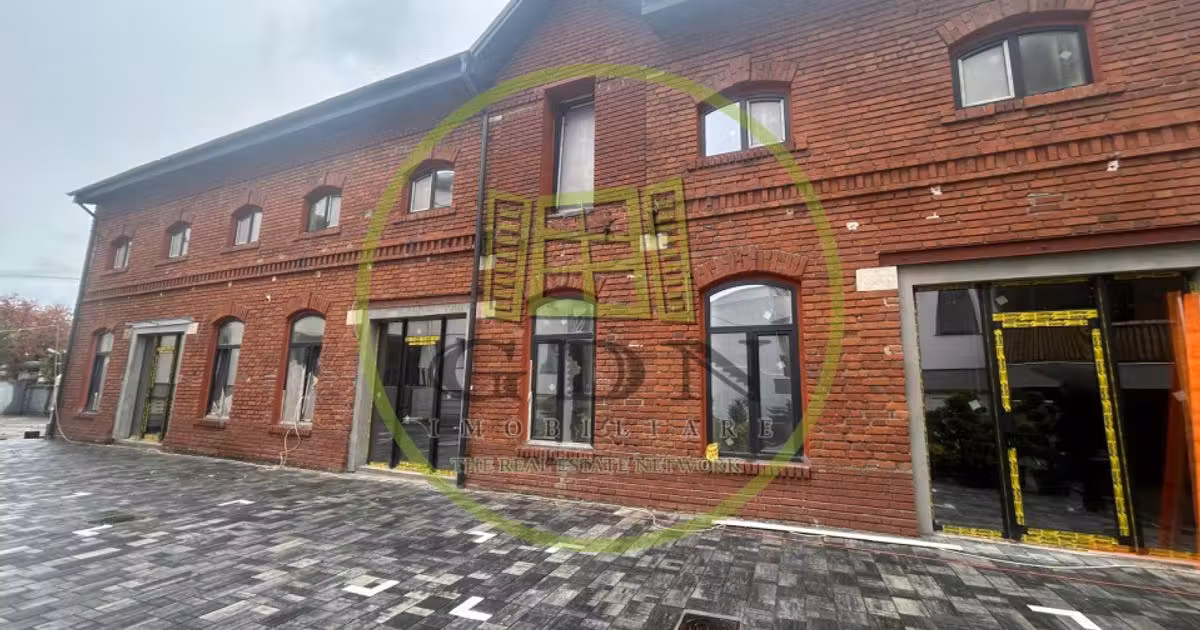 Birou de vânzare de 300.00 mp, în zona Central, Craiova