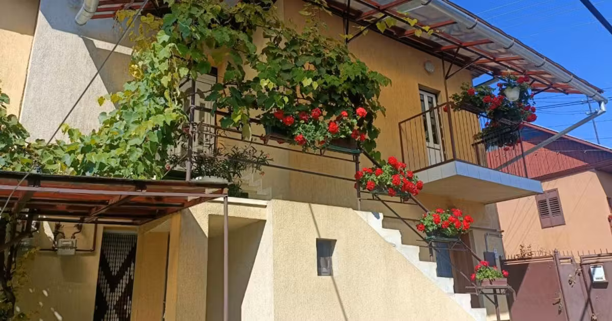 Casă individuală de vânzare cu 5 camere, mobilată în Reghin