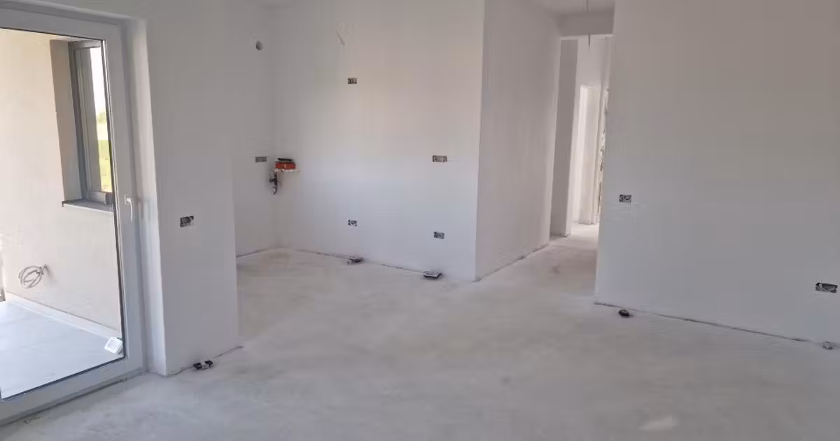 Apartament de vânzare cu 3 camere în Bucovăț (Remetea Mare)