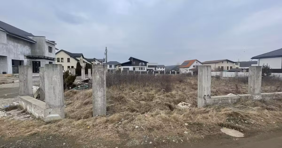 Teren Construcții intravilan de vânzare de 1055 mp, în Șelimbăr