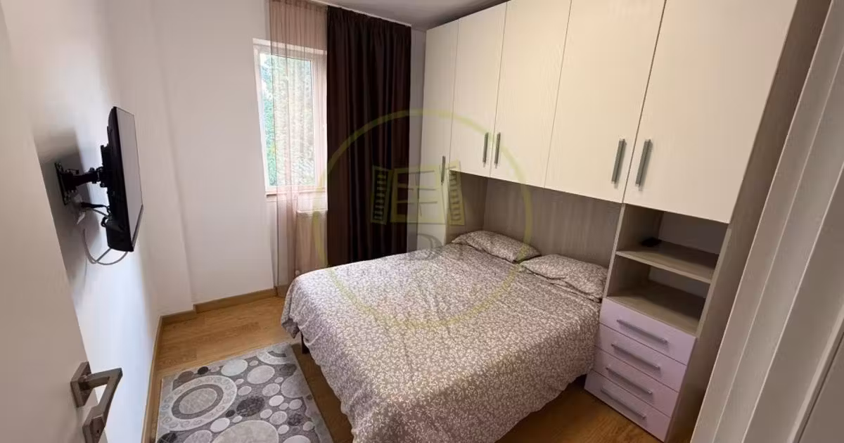 Apartament de vânzare cu 2 camere, mobilat în Făgăraș