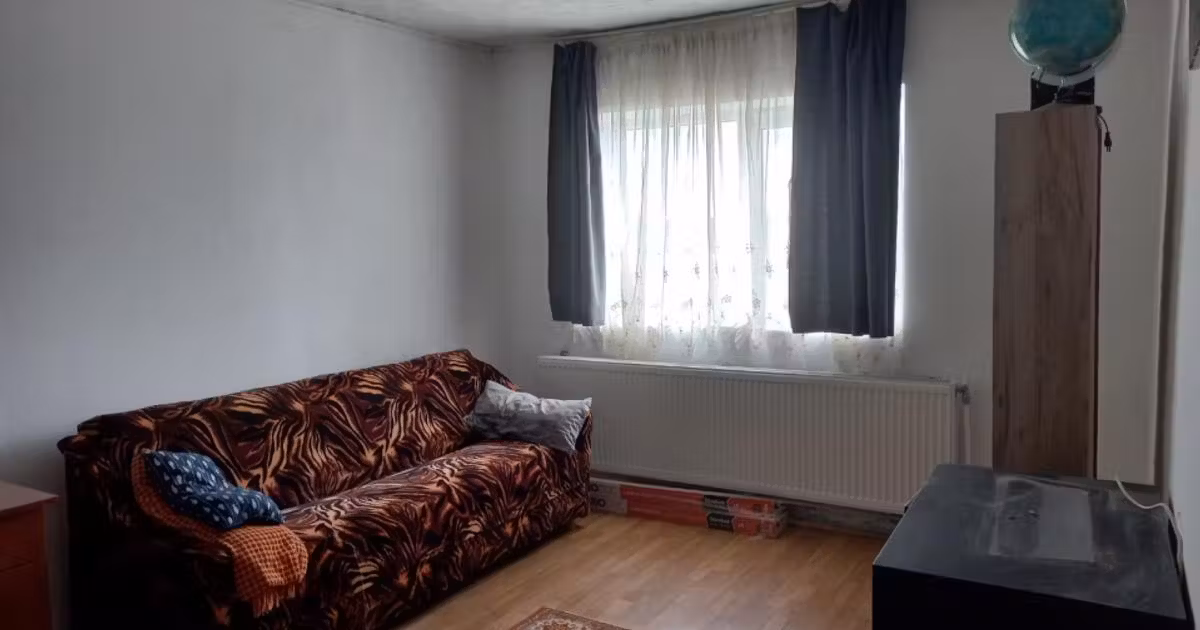 Apartament de vânzare cu 2 camere, mobilat în Remetea Mare