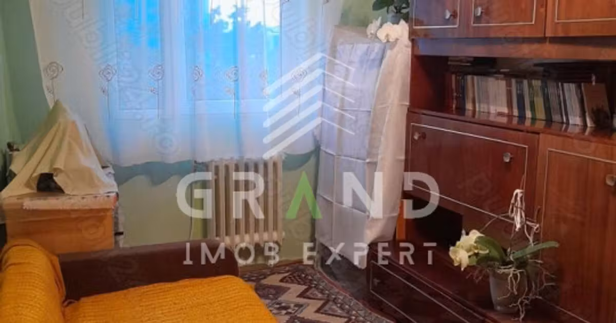 Apartament de vânzare cu 3 camere, mobilat în zona Mănăștur, Cluj-Napoca