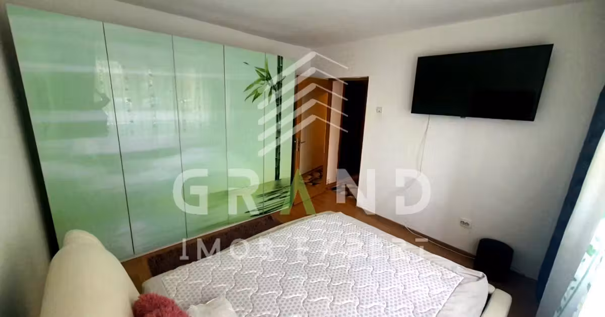 Apartament de vânzare cu 2 camere, mobilat în zona Mănăștur, Cluj-Napoca