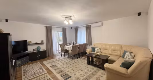 Apartament Florești
