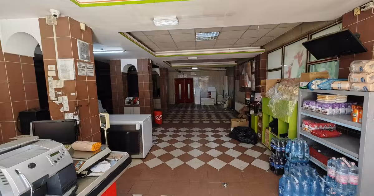 Spațiu comercial de vânzare 240 mp în zona Republicii, Bacău