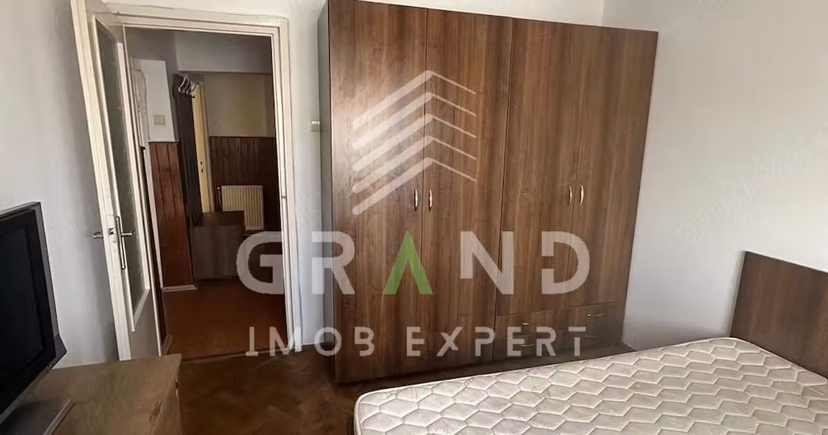 Apartament de vânzare cu 3 camere, mobilat în zona Mănăștur, Cluj-Napoca