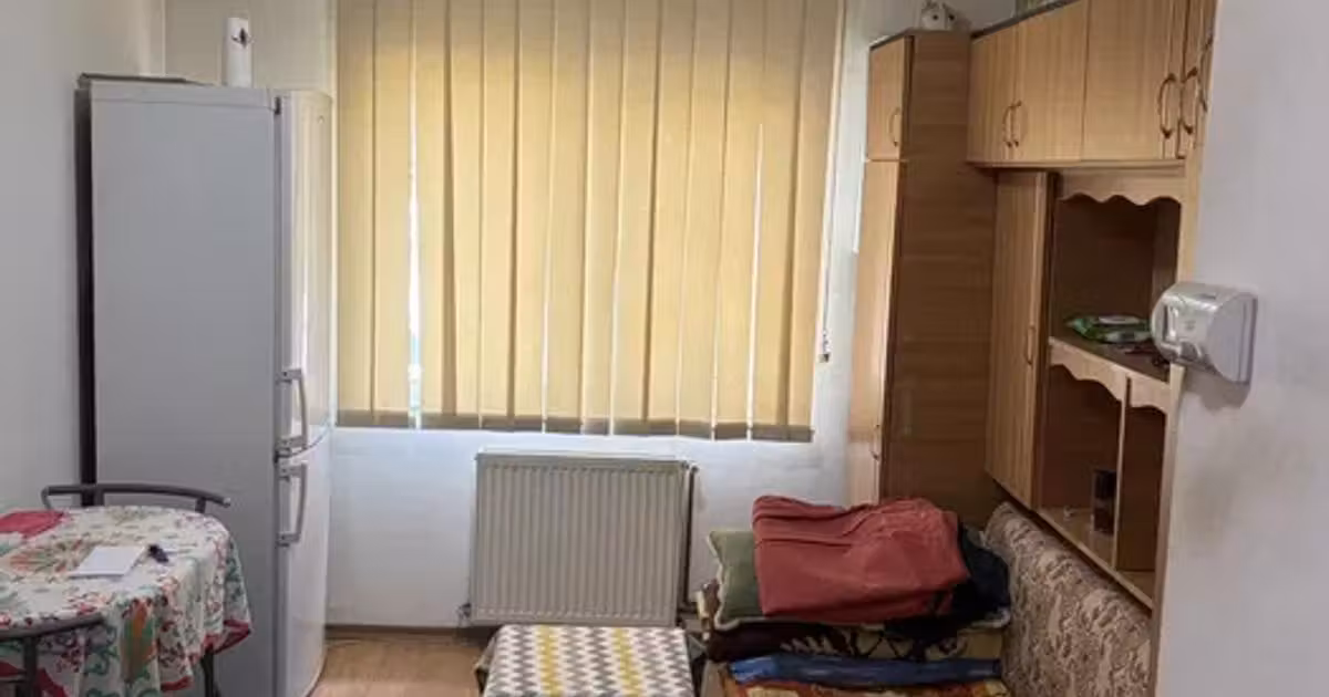 Garsonieră de vânzare, mobilată în zona Mănăștur, Cluj-Napoca