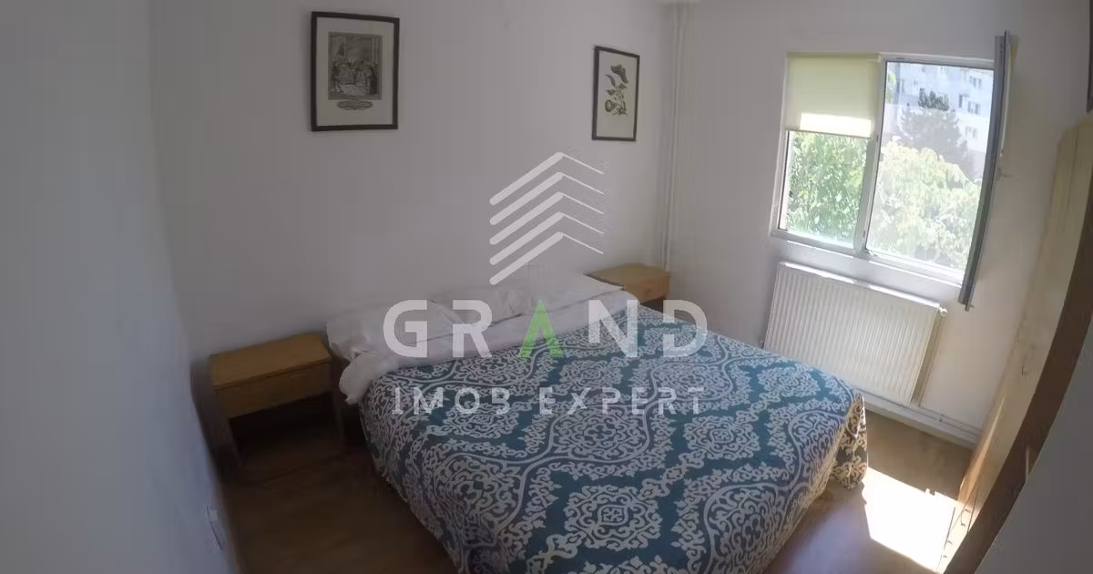 Apartament de vânzare cu 3 camere, mobilat în zona Mănăștur, Cluj-Napoca
