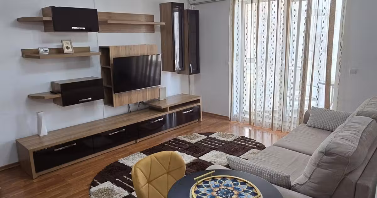 Apartament de vânzare cu 2 camere, mobilat în zona Ștefan cel Mare, Bacău