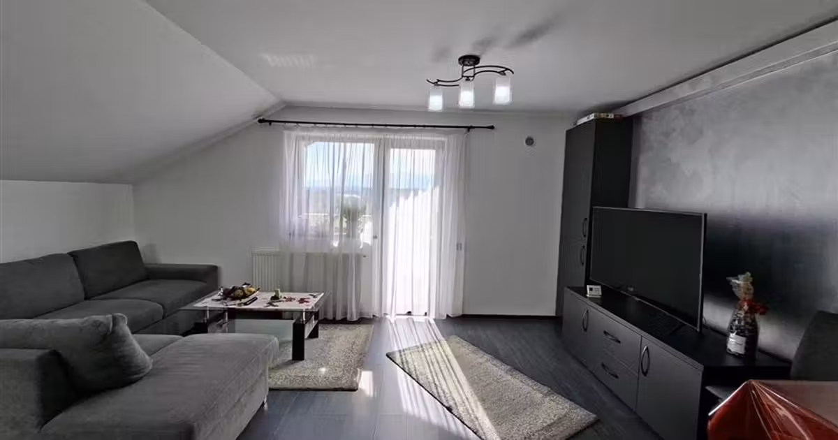 Apartament de vânzare cu 3 camere, mobilat în zona Exterior Sud, Sibiu
