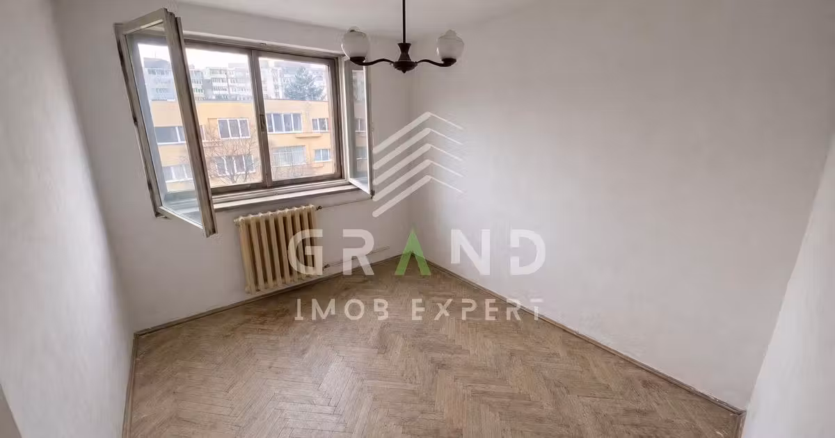 Apartament de vânzare cu 3 camere, mobilat în zona Mănăștur, Cluj-Napoca